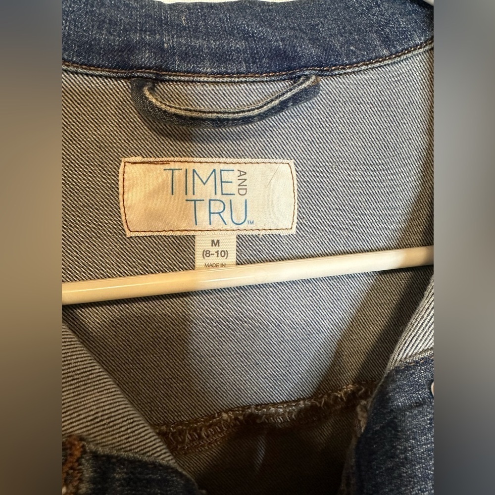 Time and Tru Denim Jean Jacket, Size Medium (8-10) - Picture 5 of 6